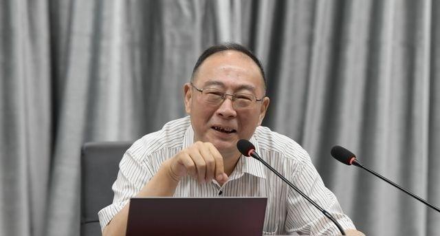 先看一个比GDP排名更值得琢磨的变化。2026年前7个月，中国与东盟贸易增长20