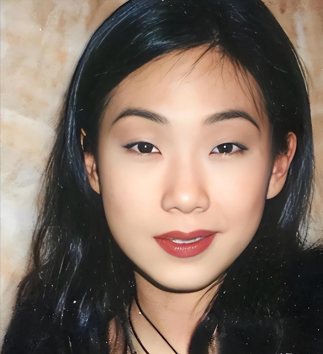 2004年，林忆莲向李宗盛提出离婚，李宗盛坦言：我年近半百，却要妻离子散，真的是