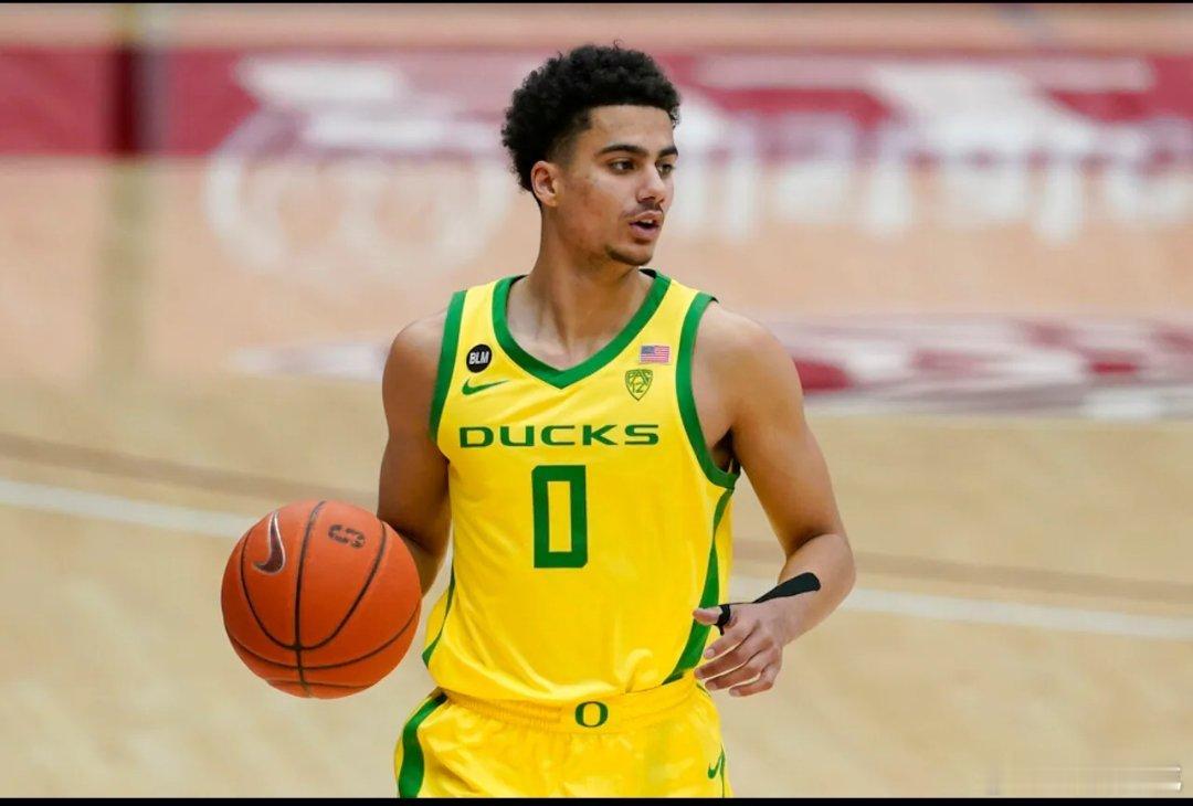 首发消息源：据我向相关经纪公司了解，新疆男篮有望签约NBA发展联盟球员威尔理查德