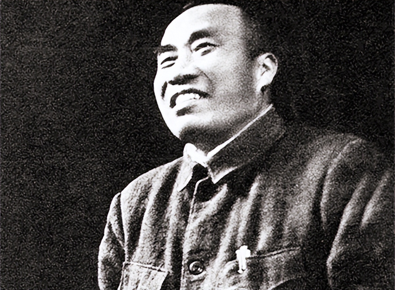 1965年，深夜，朱德正准备休息，突然一个电话打来，让他彻底慌了神。几分钟后