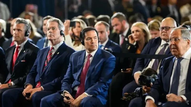 就在刚刚美国务卿鲁比奥正式表态：不停火就继续打，美国不管了12月3日，鲁比奥得知