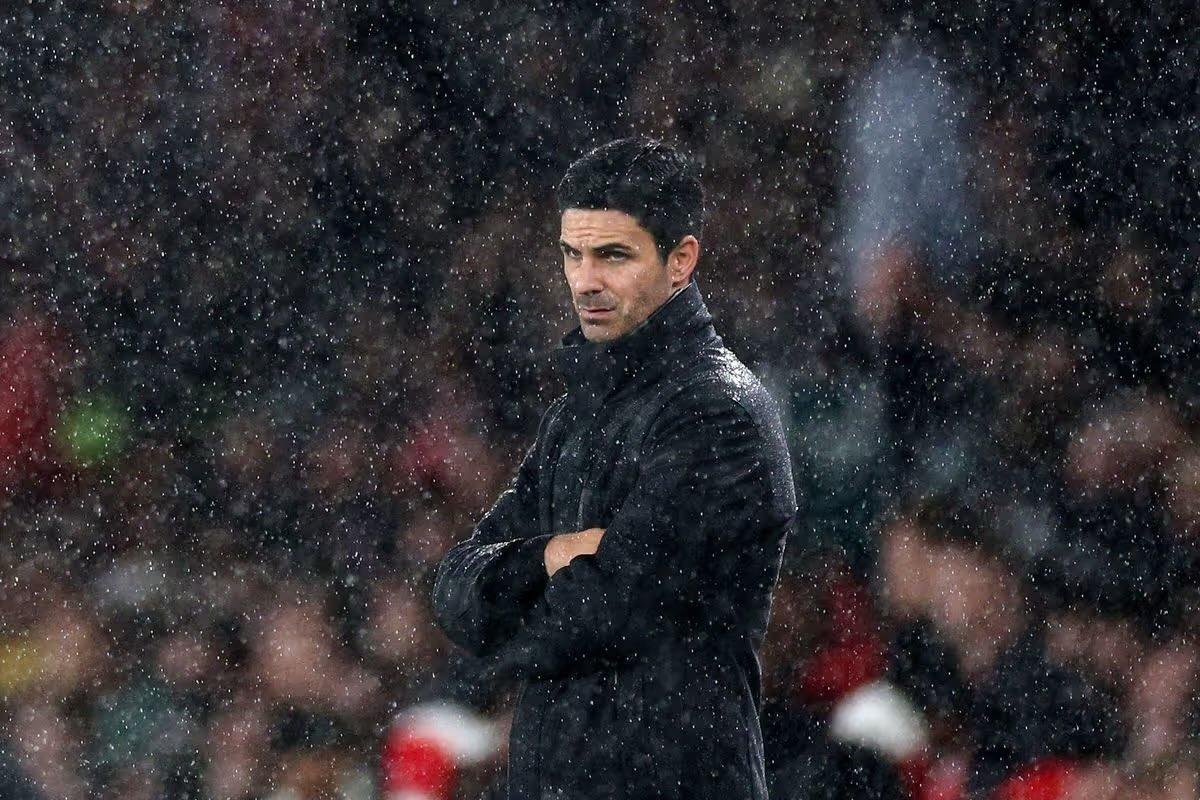 0-2不敌曼城，无缘联赛杯冠军。阿森纳球迷炮轰主教练：别再跟我说什么比赛过程有