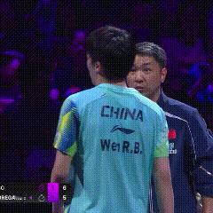 温瑞博暂停时和刘恒说他很紧张，能在紧张，且面对奥运银牌还能拿下比赛，温瑞博今天非