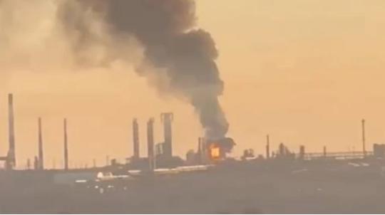 图文：乌总参谋部：乌无人机对1400公里处的俄乌法练油厂发动袭击据乌克兰武装