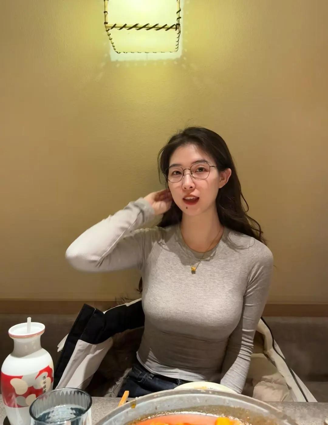 不知道我的身材很曼妙灰色很性感啊！