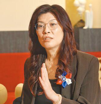 郑丽文上任后国民党支持率增3.6%蓝白胜绿10%亲绿的台湾民意基金会今天