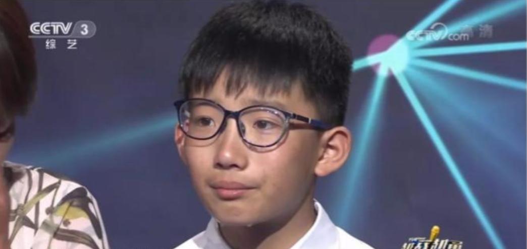 2018年，33岁的龚艳被确诊为宫颈癌，丈夫得知后选择抛弃她，与她离婚。本以