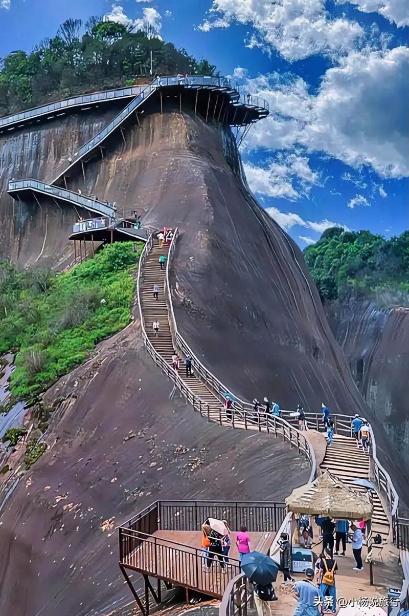 别只去张家界！湖南4月这10处秘境少有人知。那么你去过几个？1.郴州高椅岭，红