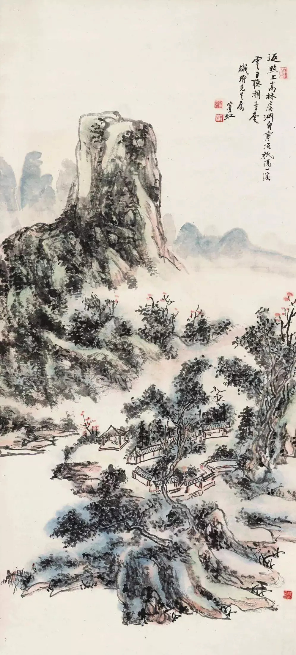 黄宾虹《日听潮音度》，立轴设色纸本97×44cm。黄宾虹是近现代中国山水画