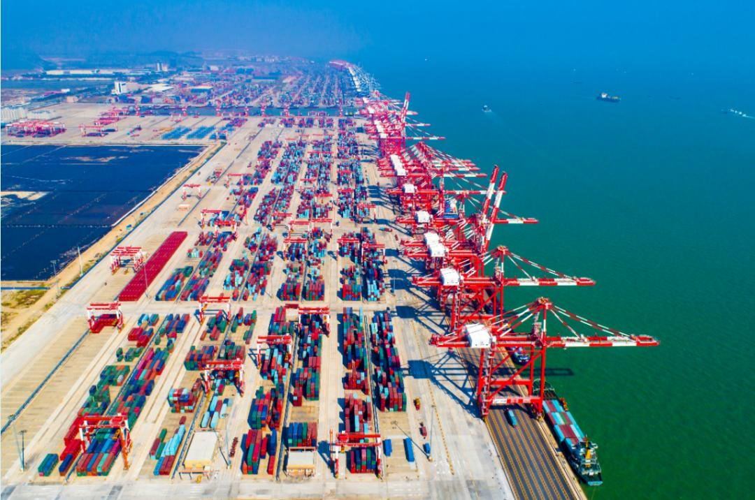 海关总署：一季度我国货物贸易进出口总值11.84万亿元，历史同期首次超过11万亿