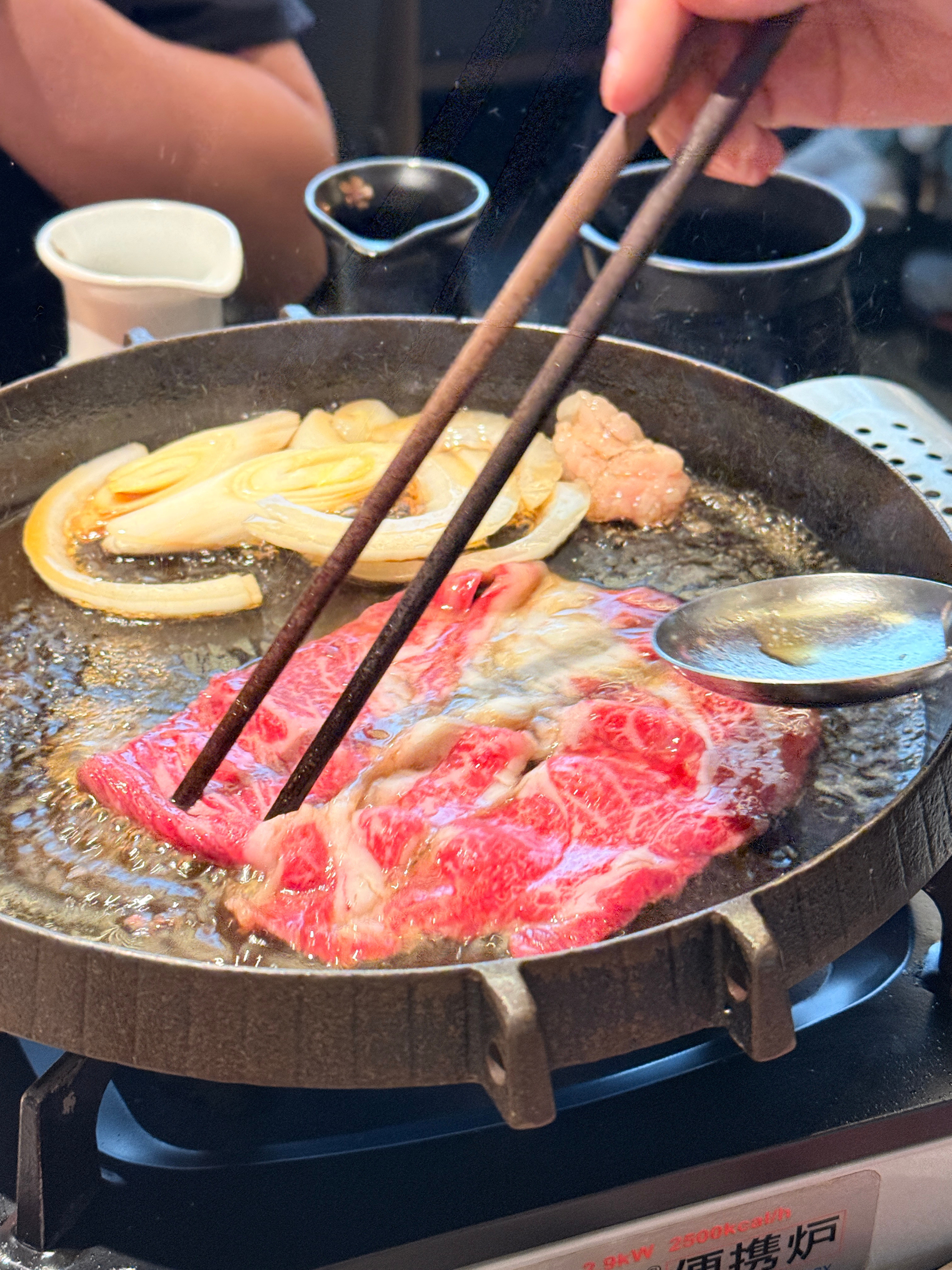 论一个人在上海一天能吃多少东西[滑稽笑]​​​