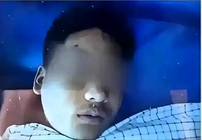 命是你给的，你要就收回去好了！"河北沧州一个15岁男孩，放学提前回家撞见母亲和同