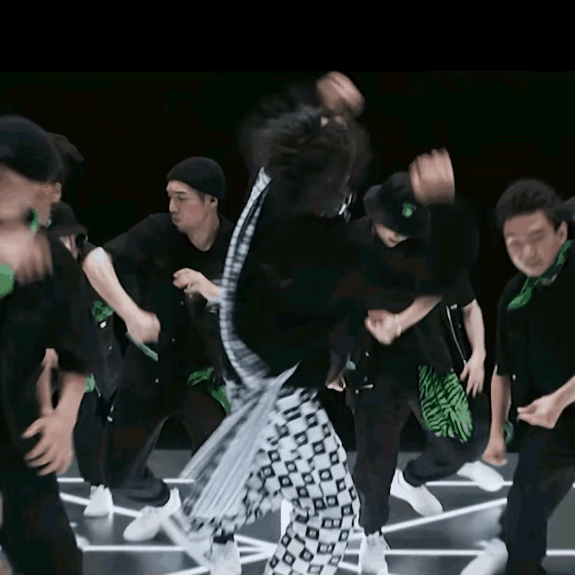 “他（王一博）还会跳舞耶”，还这真的是“倒反天罡”……[捂脸哭]。哈哈哈，笑死了