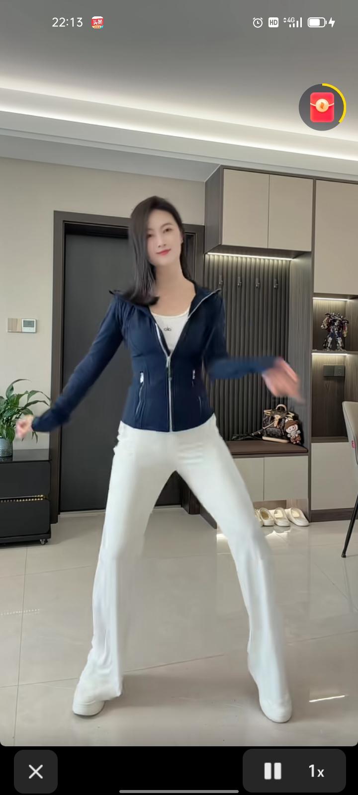 对家人负责，给朋友温暖，被别人需要，在关系里被记住、被牵挂，就是很实在的意义。