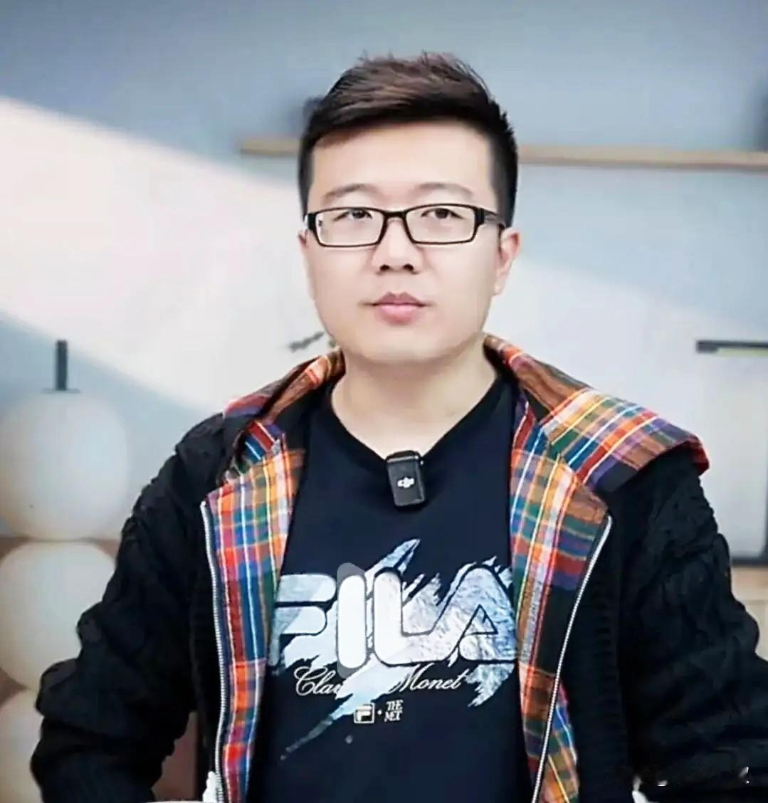 伦敦世乒赛为何非让梁靖崑上？莱维预判:世乒赛后他可能会退役！他说:从今年的