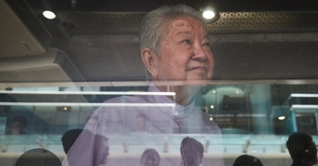 6月27日下午，蔡澜发布消息称，“我们敬爱的蔡澜先生于2025年6月25日(六月