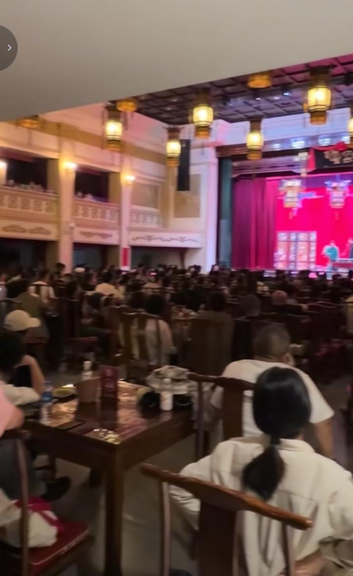 哈哈，有事早知道，德云社下周节目单有看点，五个队长回归小剧场，一个备用队长全勤！