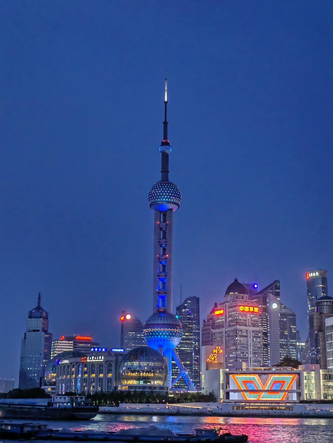 上海，为什么赢得韩国朋友的喜欢？西瓜自由，烤肉自由，景色美，服务超值从最近中