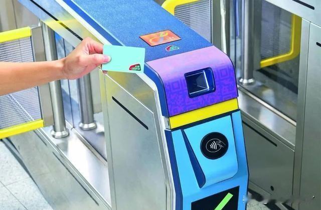 无锡东直达香港高铁1月27日开通，8小时直达无需换乘！好消息！1月27日，无