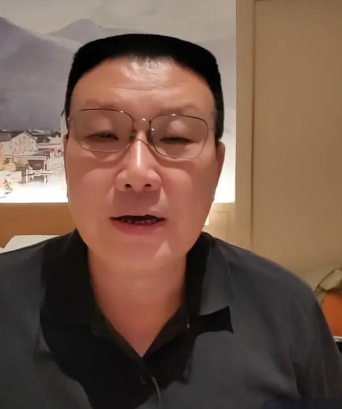 柴桑大姐今天说到了老潘，为正义主播发声：春城，对青铜驴还说别人呢，打了别人还反