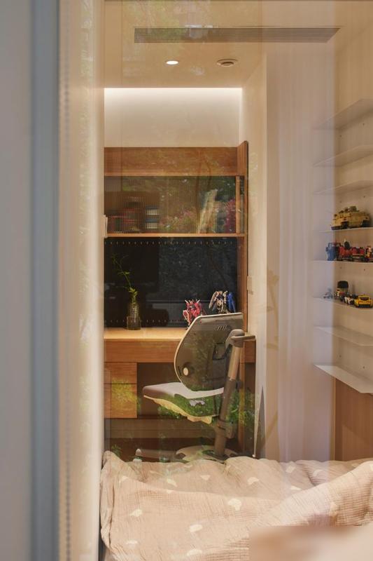 看哭！这才是普通人最戳心的生活智慧！大城市里一对小夫妻把53平一楼老破小改得太绝