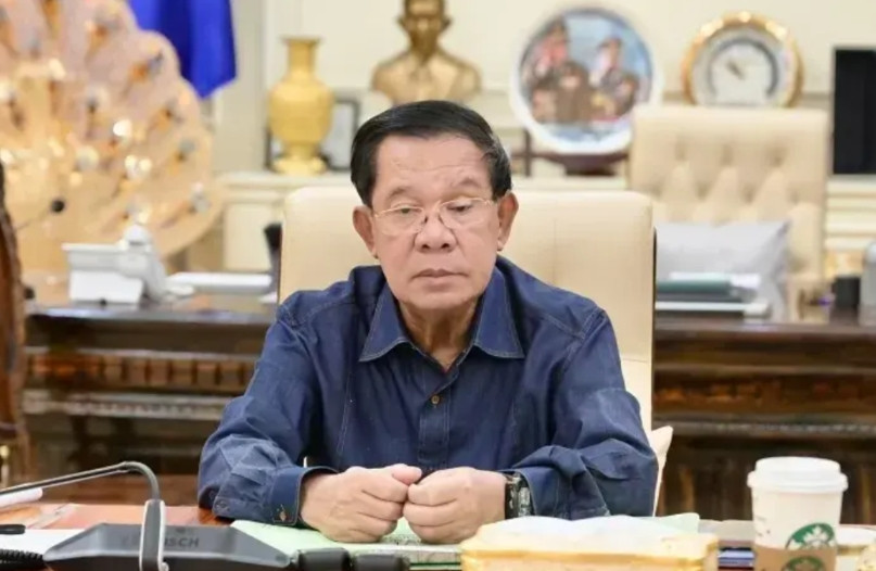 洪森脸书发文称，他已经连续四天没有休息了，国家和人民正在遭受苦难，我的一生和普通