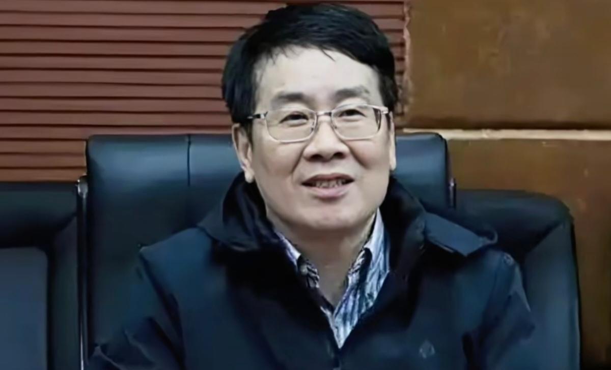 背水一战还是草草收场?宗馥莉回归让宗泽后措手不及!宗泽后这次彻底懵了。精心