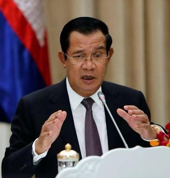 见过中方后，泰国战机出击，“出卖”他信父女的洪森，捅出大篓子泰国出动F-16，