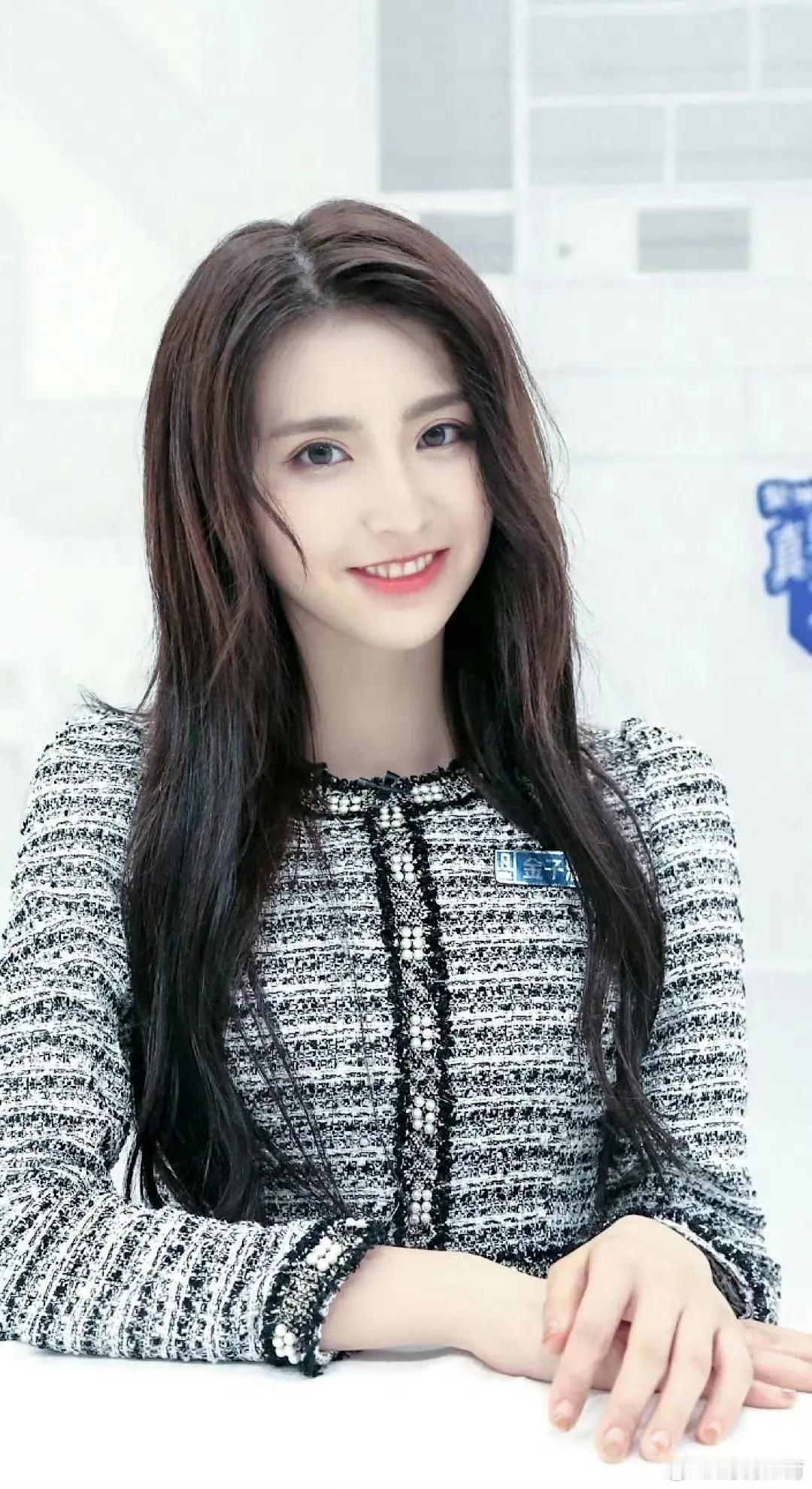 🔥反转！金子涵拉黑蔡徐坤？退圈素人与顶流的社交边界之争💥热搜乌龙！退圈