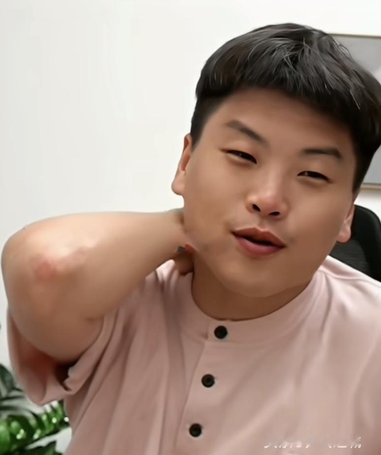 郝帅说，在樊振东来之前，杜塞尔多夫俱乐部的历史的底蕴还是有的，现在樊振东来了以后