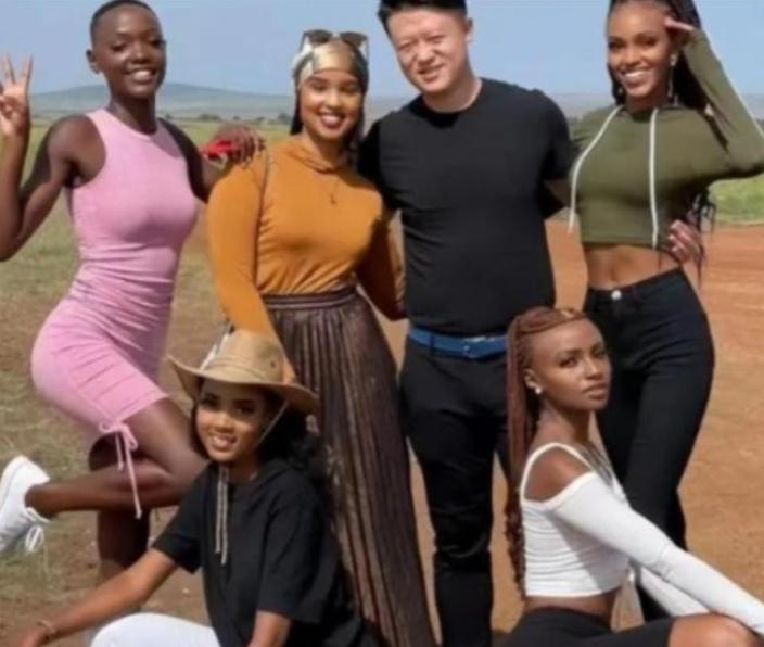 每年有几万中国人去非洲，为何去了就不想回来？非洲姑娘说出原因，据说，每年都有好几