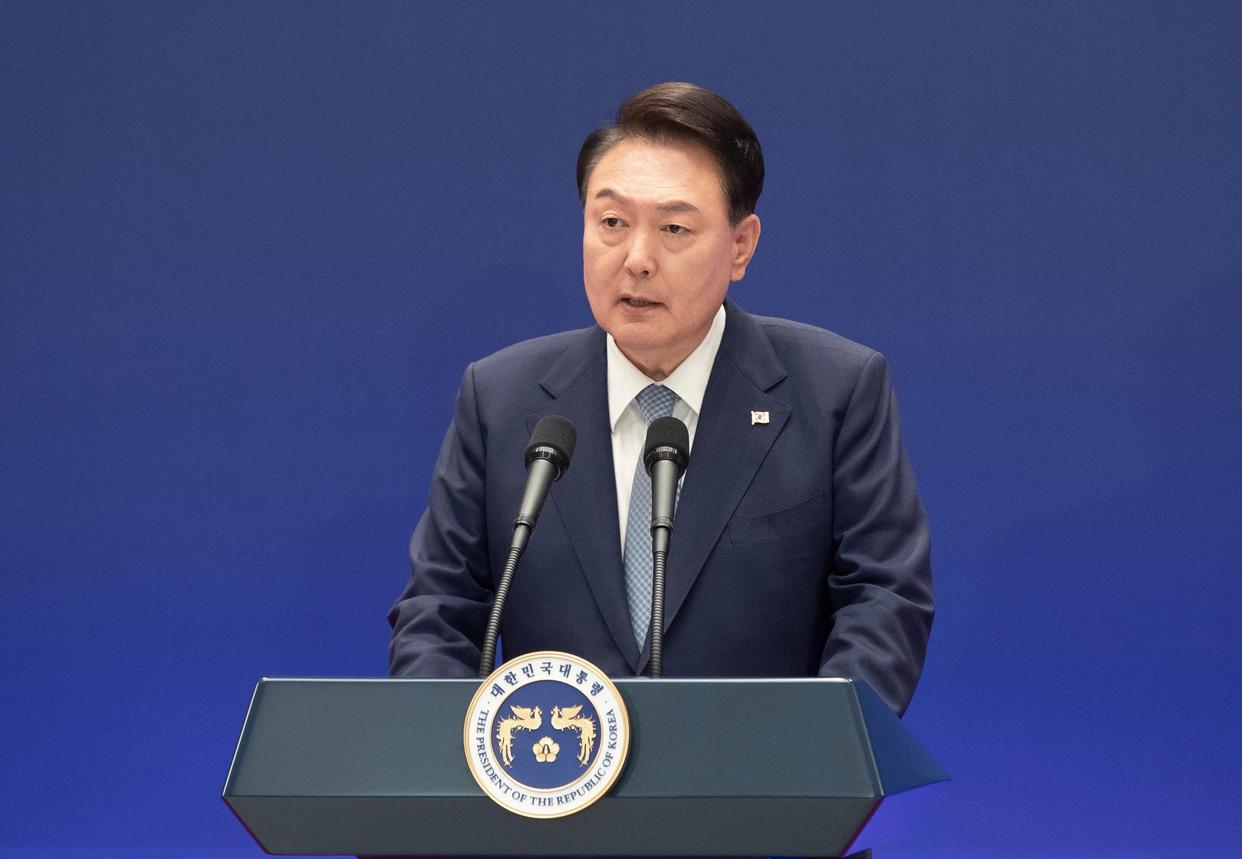 韩国前总统尹锡悦在看守所的待遇与普通犯人一样：尹锡悦居住在约‌6.76平方米‌的