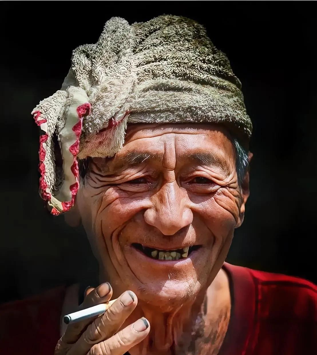 不是迷信，这些流传下来的老规矩，是有道理的:1、第一：狗叫不要去骂，它是在告知