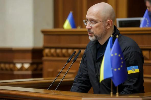 泽连斯基这次真是惹“大祸”了，乌克兰能源部长什米加尔声称，当下乌克兰一个完好无损