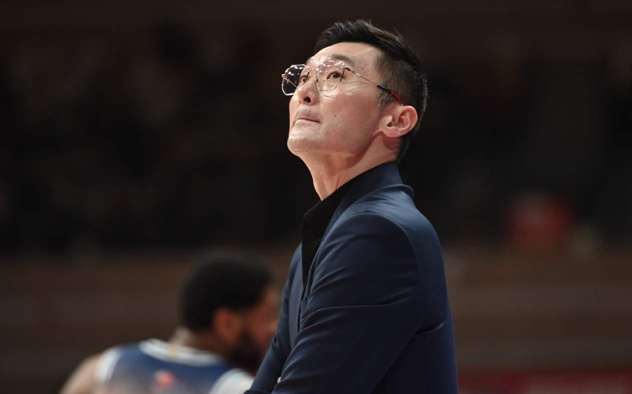 刘炜被新疆男篮解雇了，很难相信CBA联赛仅打了9轮，刘炜就下课了，其实在第6轮的