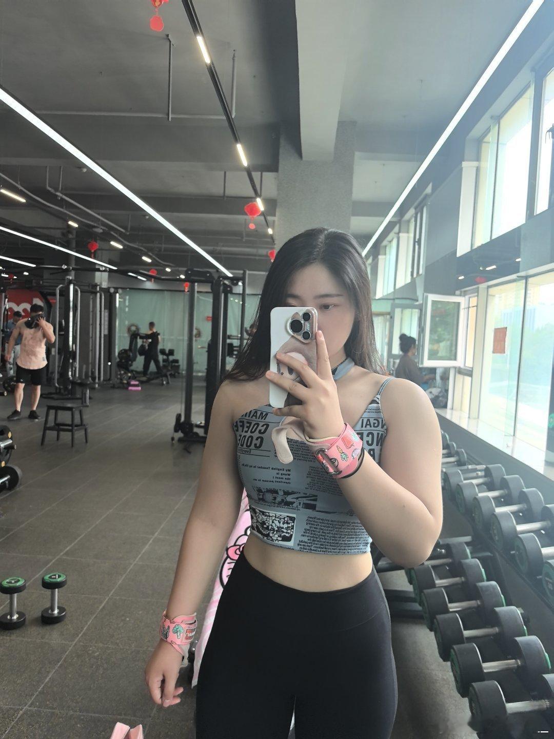 健身周末愉快​​​