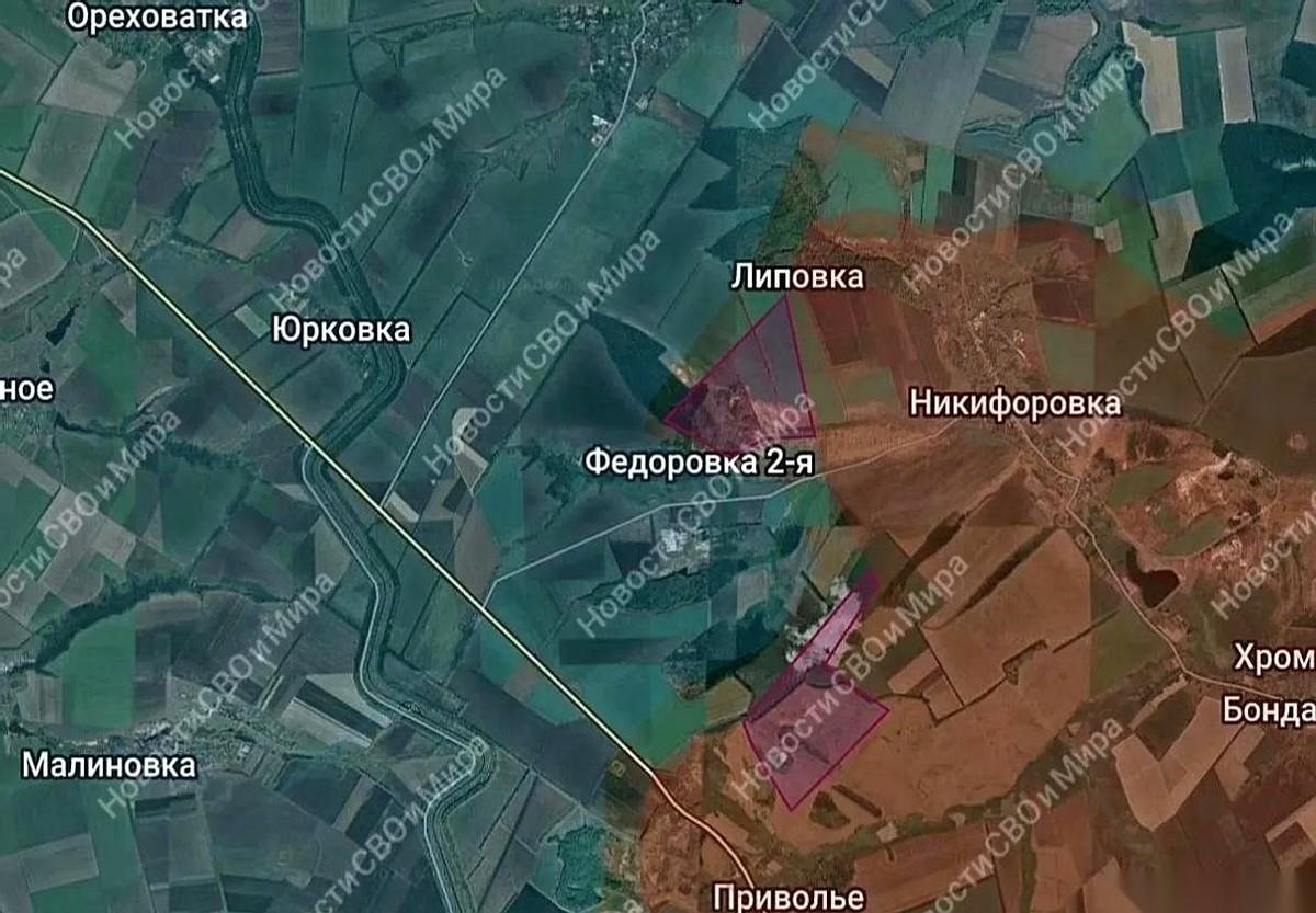 枪声划破第二费多里夫卡的清晨。俄军突击队一脚踹开村庄大门，直接就往里冲。根本没