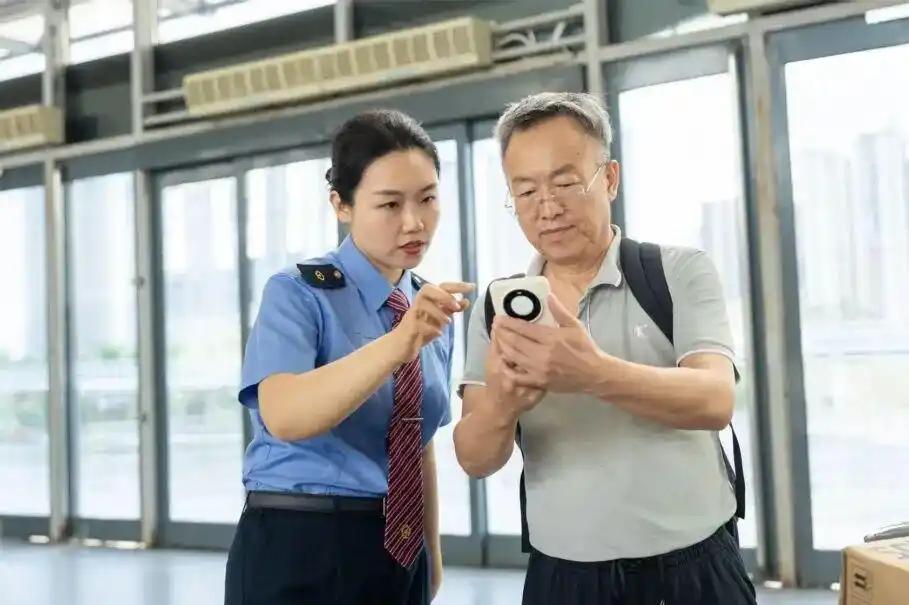 10月5日，退休人员迎来一则好消息，养老金调整最新动态如何？ 昨天是国庆假期