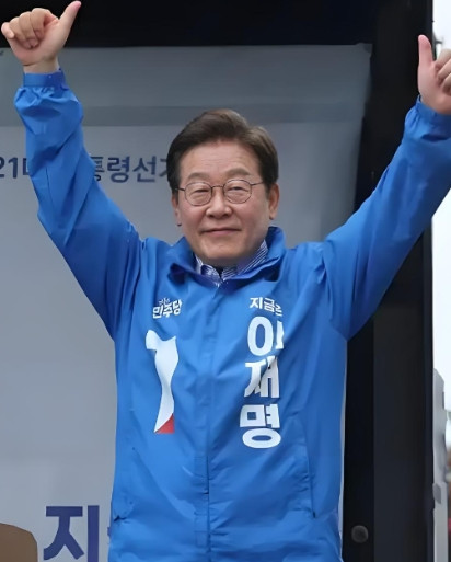 之前大家可能看错了李在明，此人上任后，除了积极清算尹锡悦之外，并没有做成什么大事