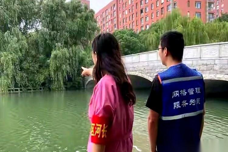 刷到这条，心直接凉了半截。三个孩子，就这么在河里找到了，都没了。其中包括一对