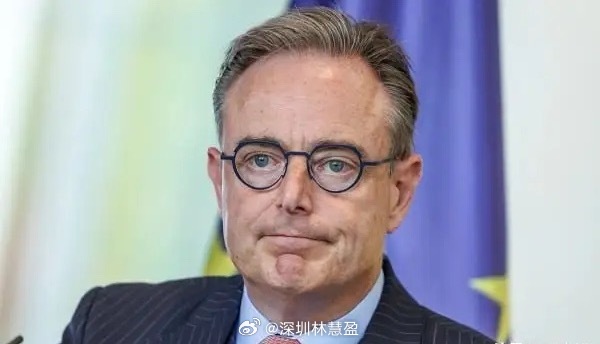 比利时首相德韦弗呼吁欧盟与俄罗斯开启谈判“与俄罗斯达成协议，似乎是唯一可行的解决