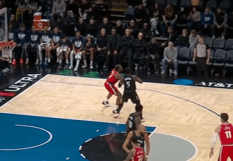 逐帧拆解：爆砍41分率队大胜森林狼，解析伦纳德技术细节P1伦纳德自行持球推进抓到