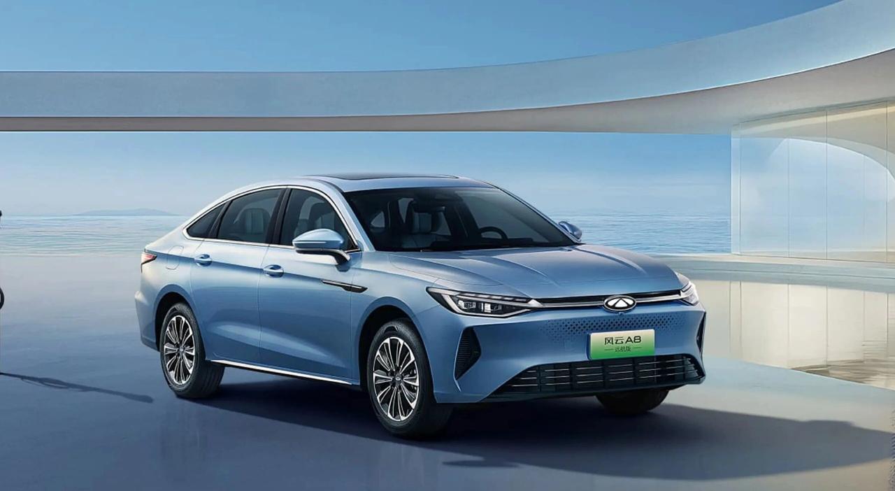 参数吊打秦PLUS，销量却被按在地上摩擦！奇瑞风云A8、吉利银河L6为何在账面参