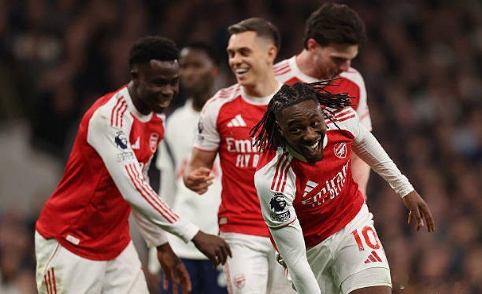 枪手先赛5分领跑！热刺1比4阿森纳阿森纳多赛一场，继续5分优势领跑！埃泽、约克