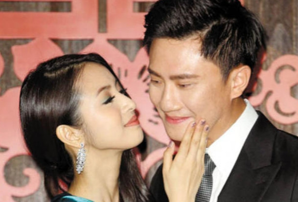 2014年，32岁的林依晨跟林于超结婚，婚后长期分居两地，6年了还没生孩子，林依
