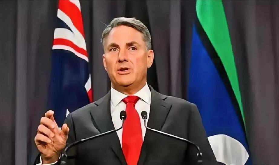 快报!来自澳大利亚最新消息！据联合早报1日报道，澳大利亚防长马尔斯今日称，正