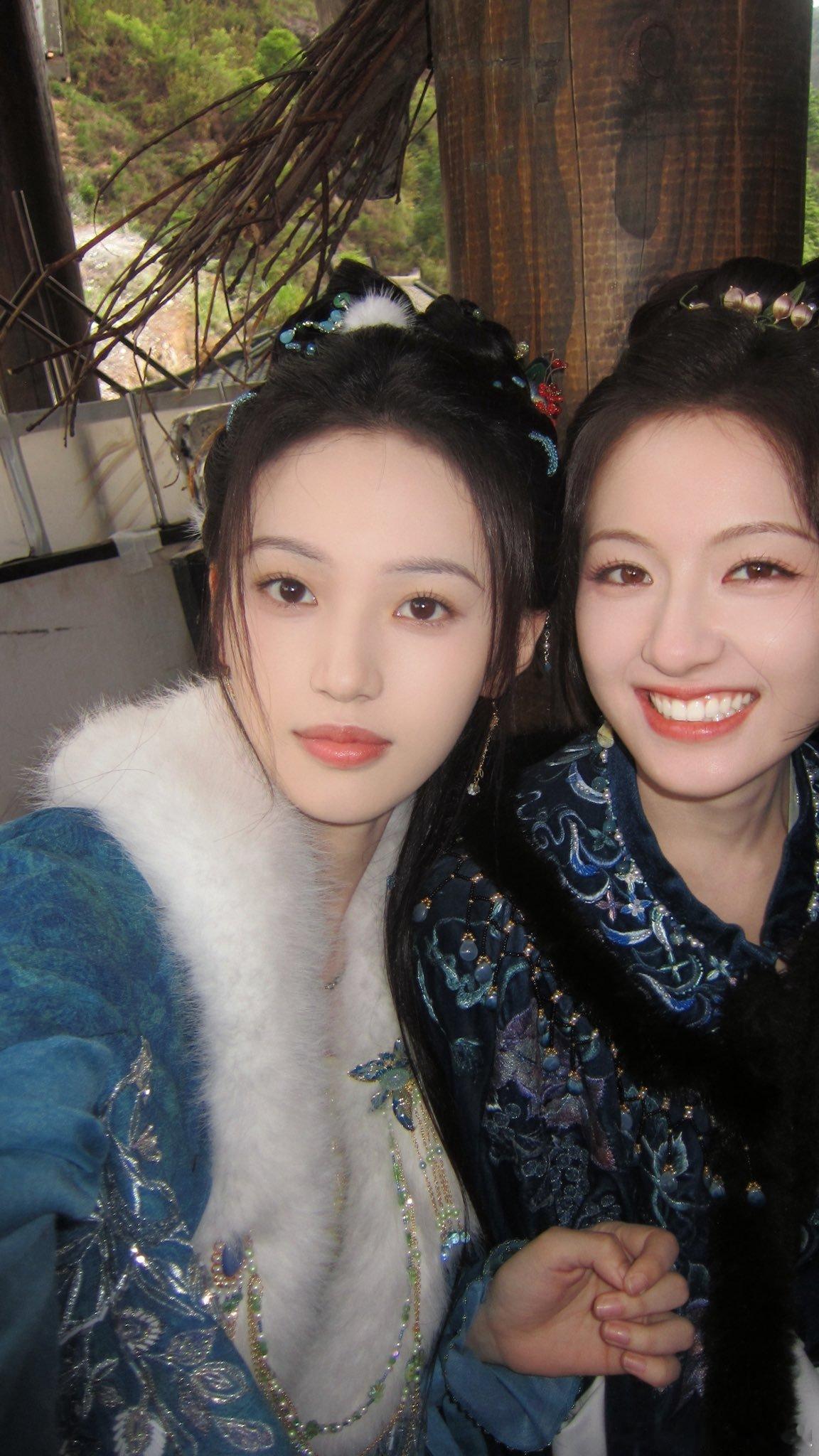 朝雪录里美女是挺多的。​​​