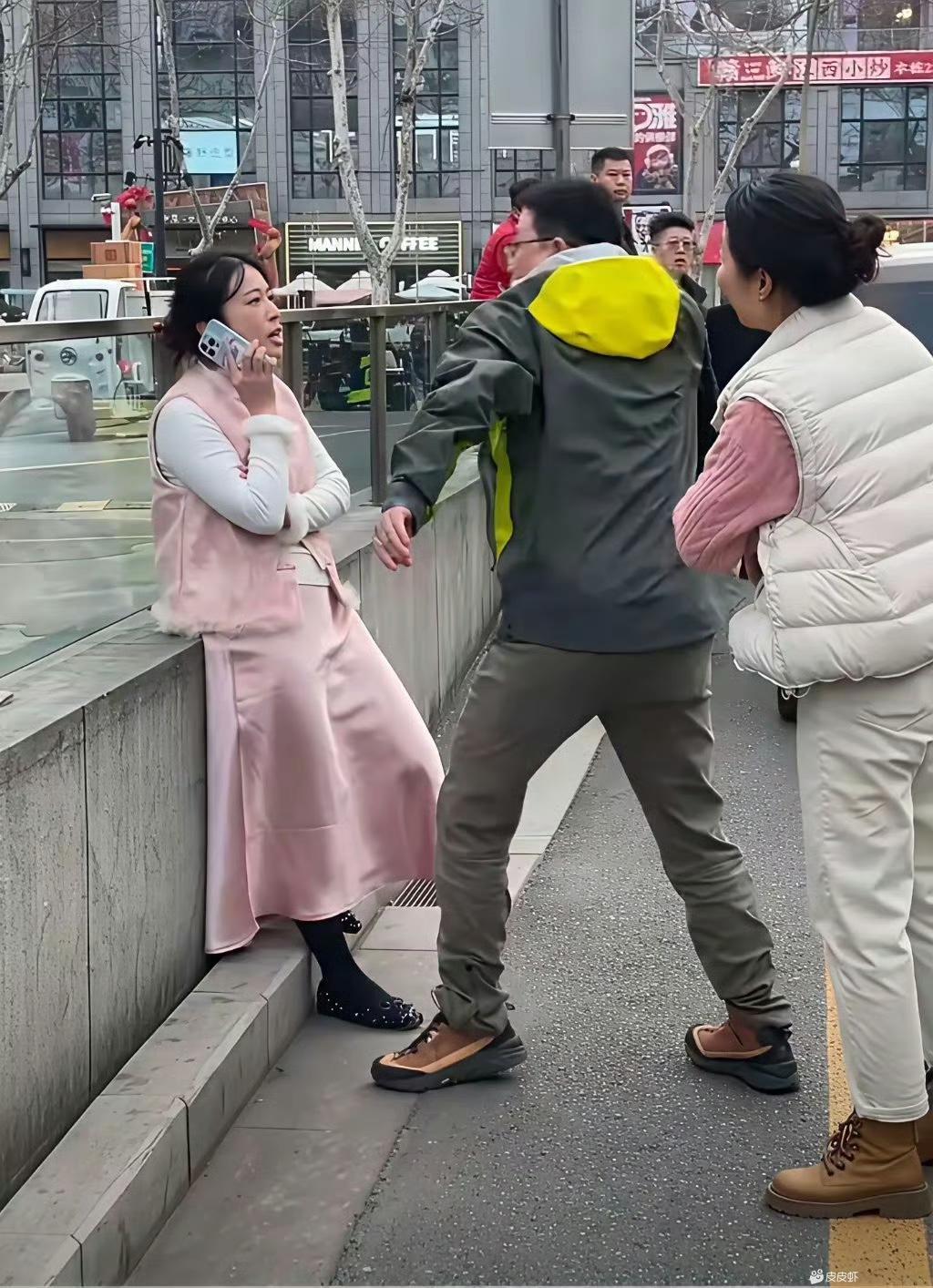 钱不钱的无所谓，看老哥表情这个嘴巴子无价[捂脸哭]