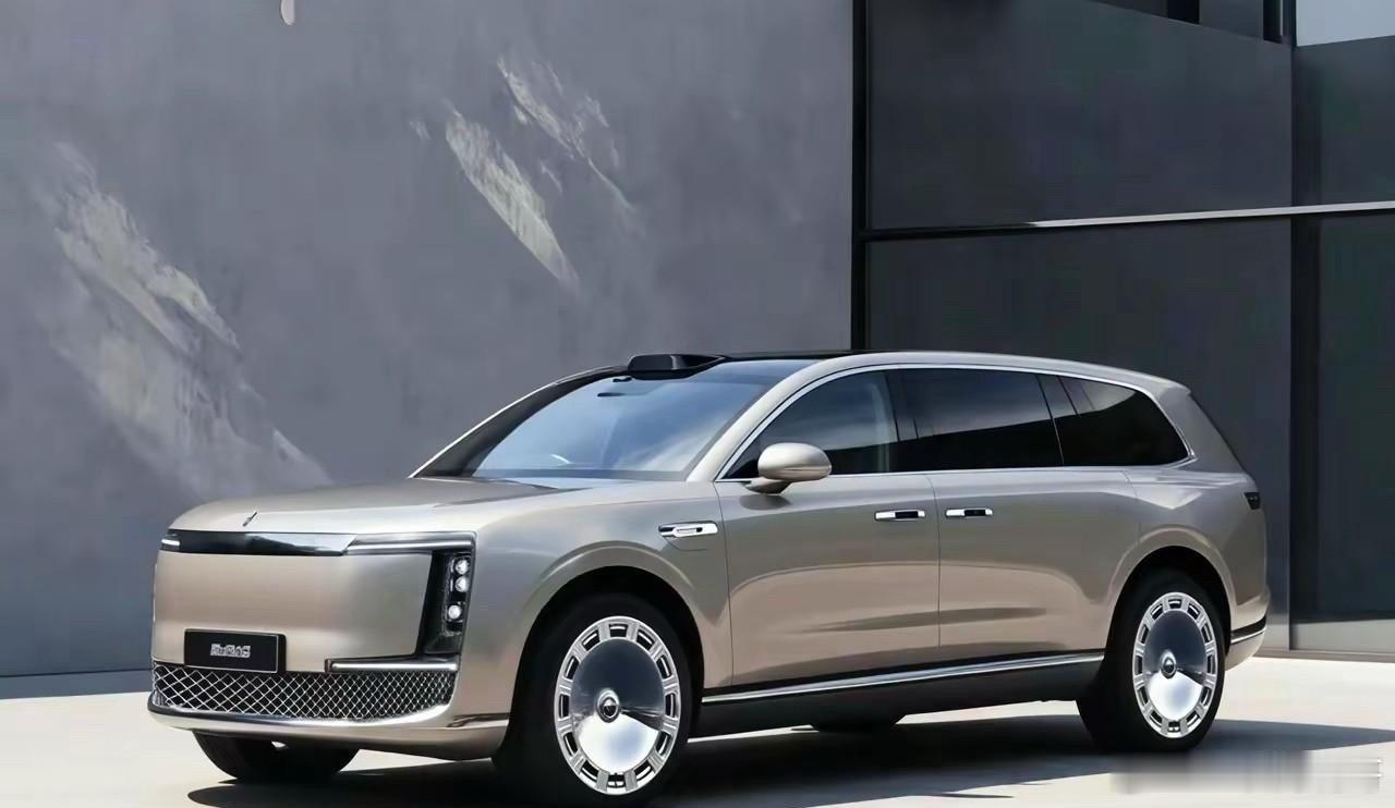 尊界M900横空出世，这是尊界s800爆火后的又一力作，s800的出现直接把bb