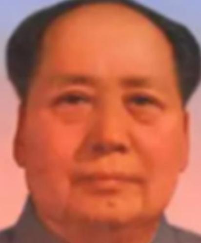 1950年，铁匠朱其升悄悄把妻子拉到一旁，压低音量说：“毛主席是我结拜兄弟”，妻